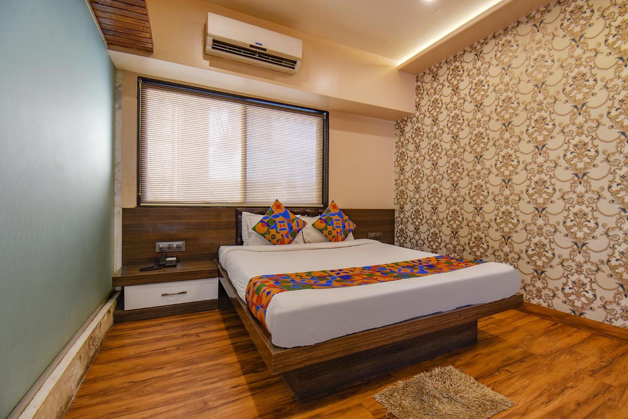 Fabexpress Glory - Nr Skywalk Bridge 호텔 Pimpri-Chinchwad 외부 사진