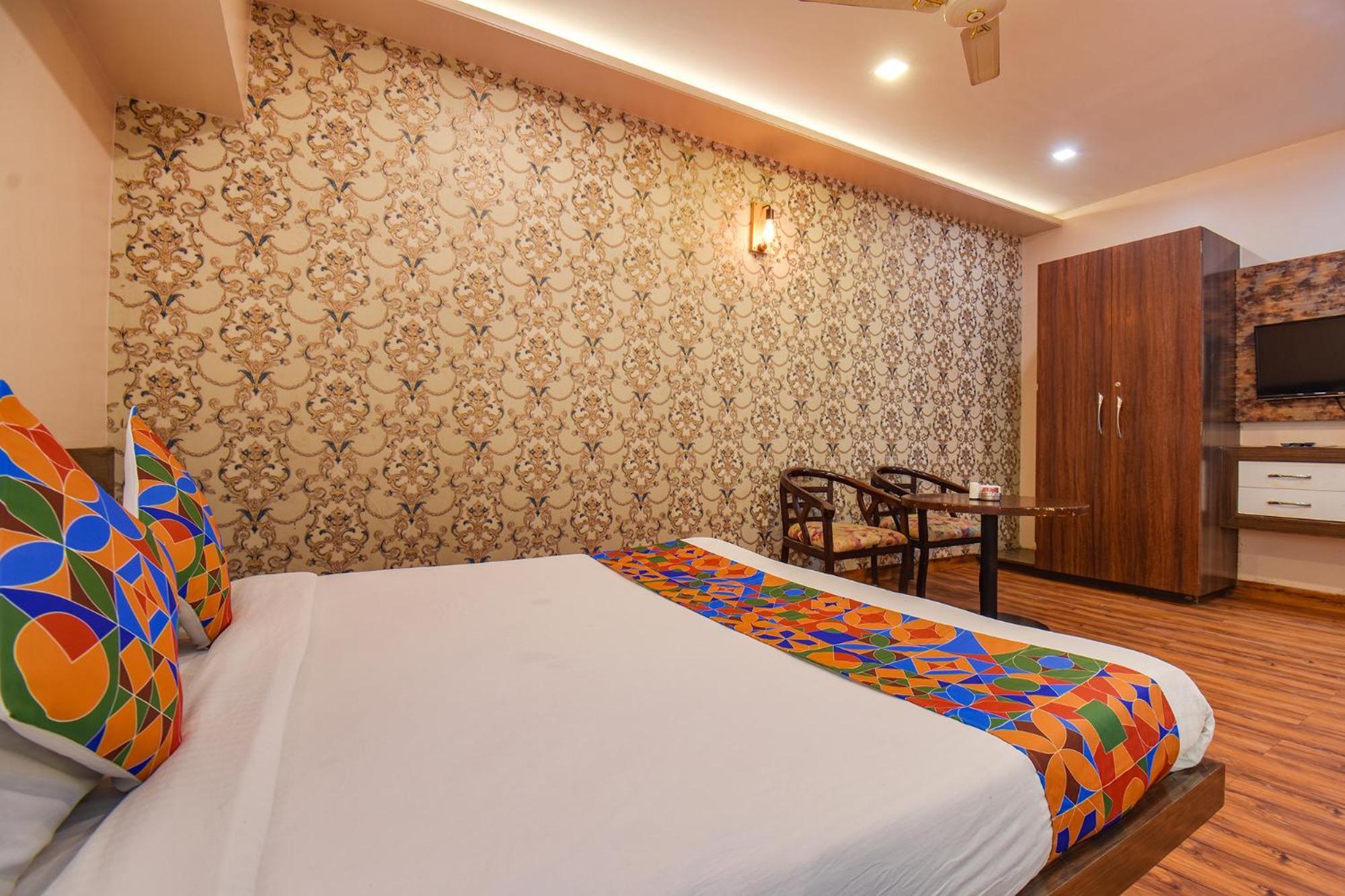 Fabexpress Glory - Nr Skywalk Bridge 호텔 Pimpri-Chinchwad 외부 사진