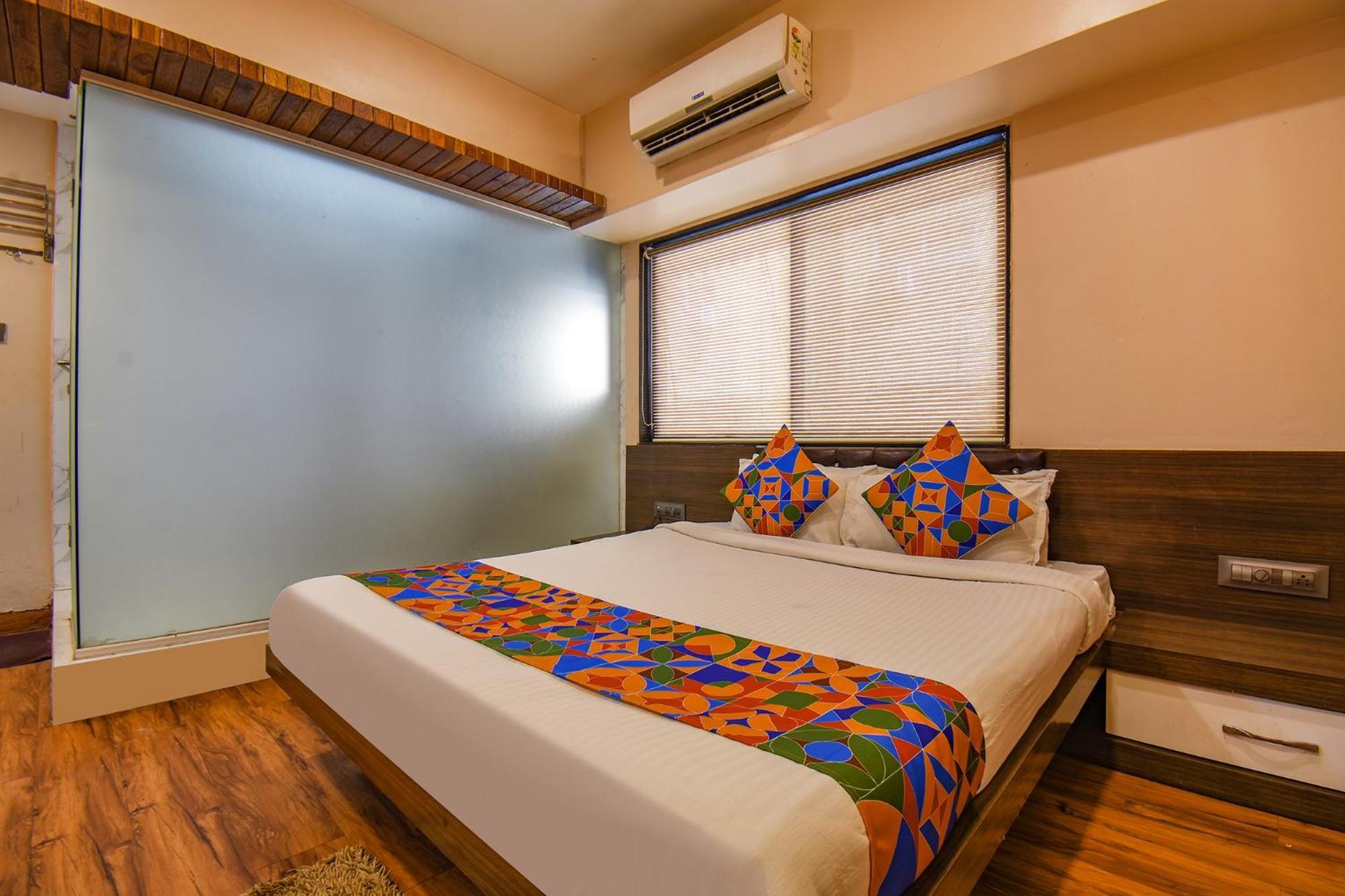 Fabexpress Glory - Nr Skywalk Bridge 호텔 Pimpri-Chinchwad 외부 사진